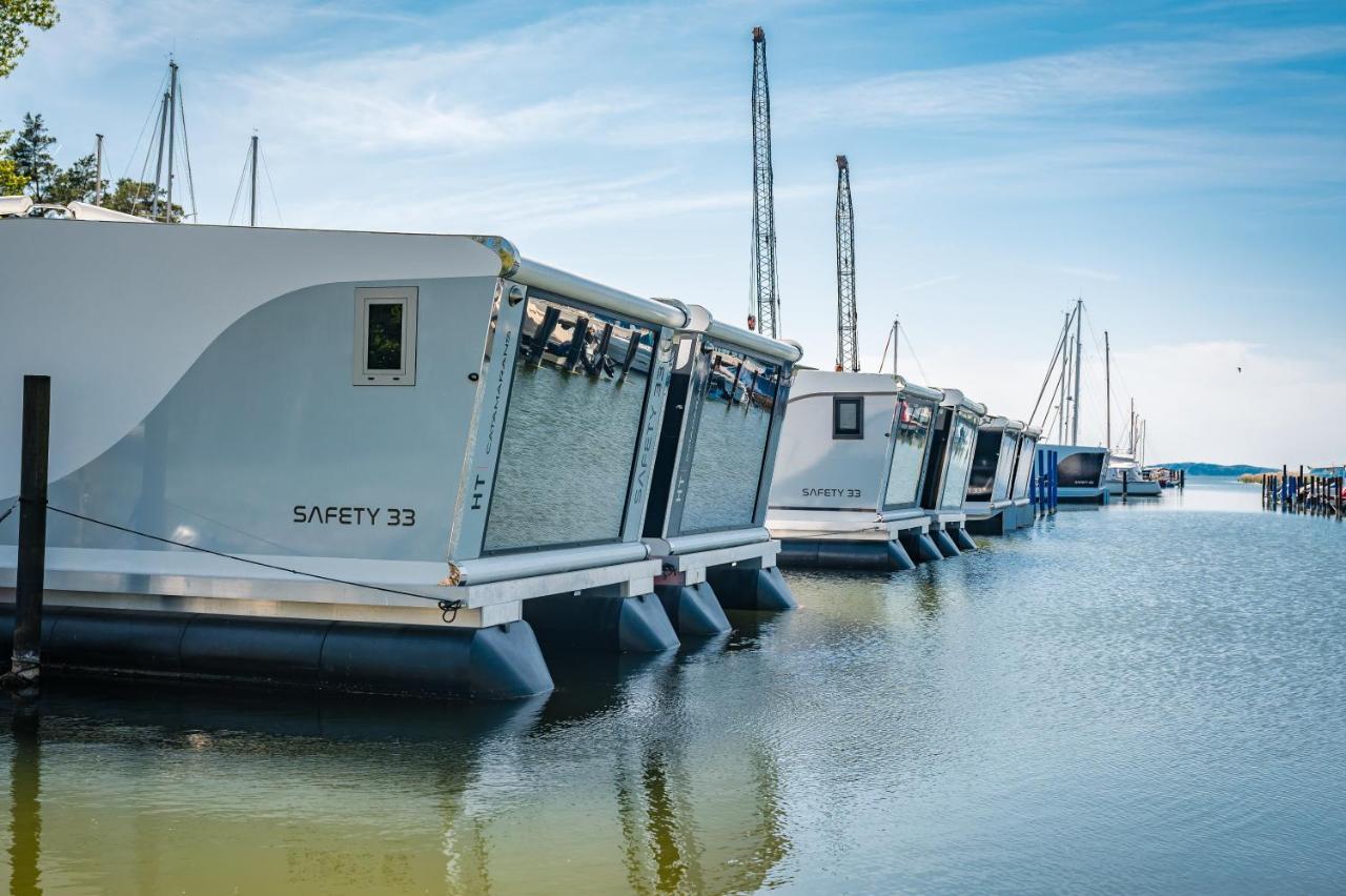 Marina Martinshafen Hotel Sassnitz Ngoại thất bức ảnh